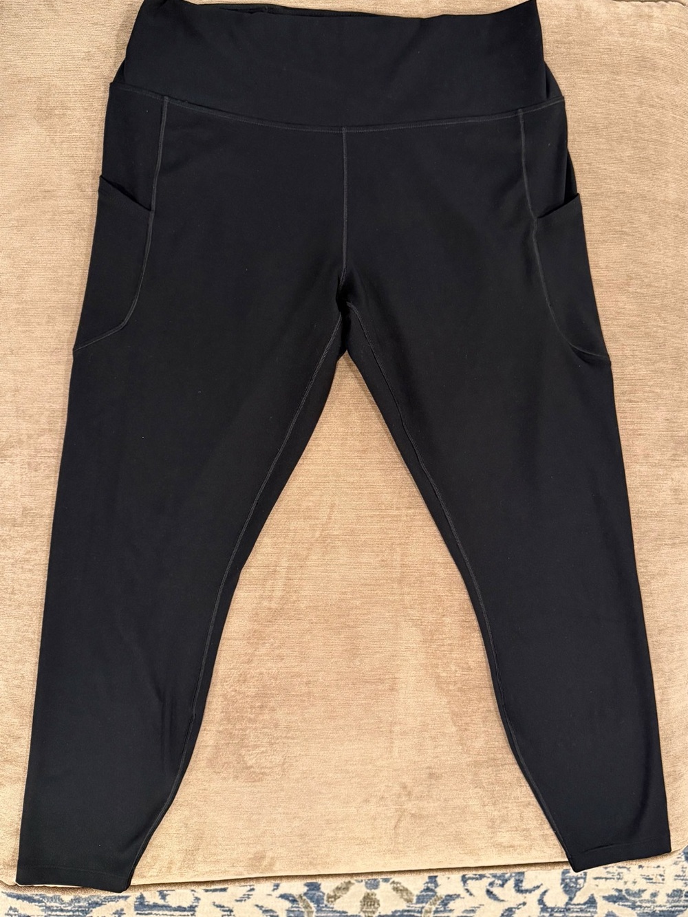 Nike Black Dri-FIT Active Leggings with Subtle Logo